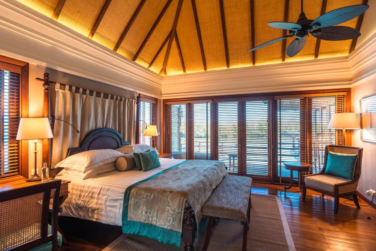 คอนสแตนซ์ ปริ้นซ์ โมริซ Hotel ป๊อสเตอ เด ฟลัคว์ ภายนอก รูปภาพ A bedroom at the resort