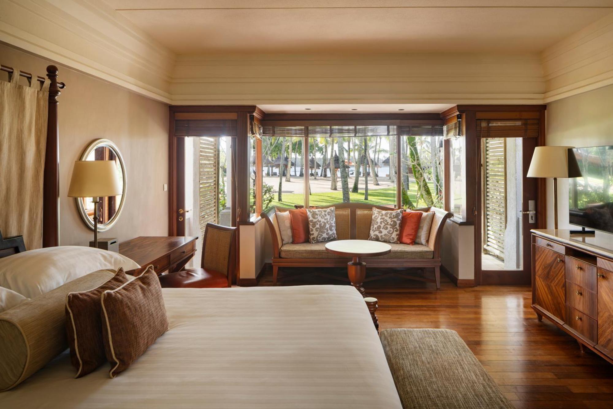 คอนสแตนซ์ ปริ้นซ์ โมริซ Hotel ป๊อสเตอ เด ฟลัคว์ ภายนอก รูปภาพ A guest room at the Four Seasons Resort